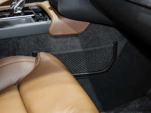 2020Ŀ E(q) T8 A 7 g