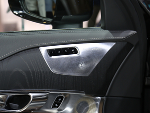 2020Ŀ E(q) T8 A 7 g