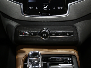 2020Ŀ E(q)(dng) T8 A 7 п؅^(q)