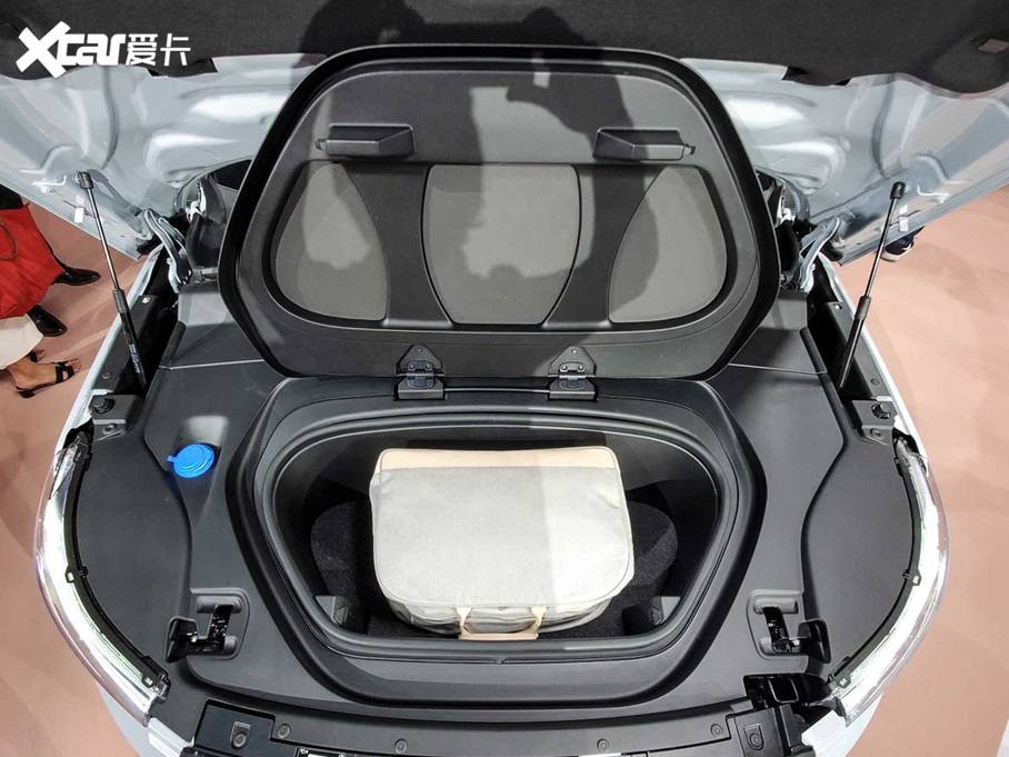 2020֠XC40 RECHARGE(M) Recharge P8 AWD