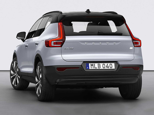 2020Recharge P8 AWD w^