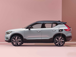 2020Recharge P8 AWD w^