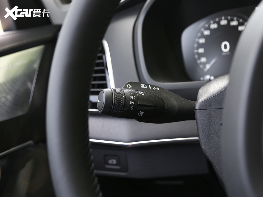 2020���֠���XC90 T6 ������A�� 7��