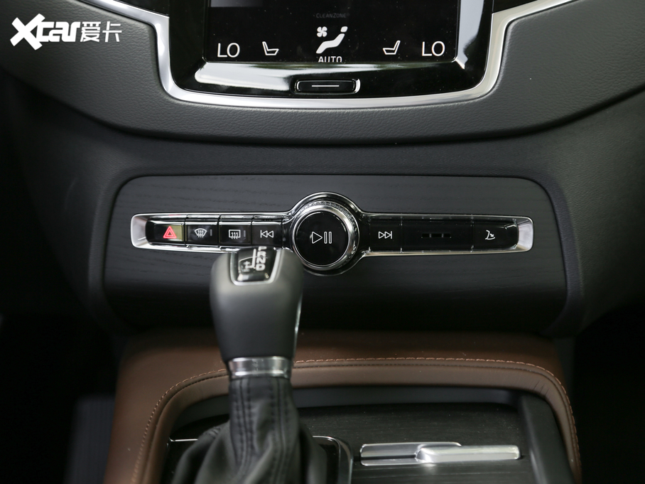 2020���֠���XC90 T6 ������A�� 7��