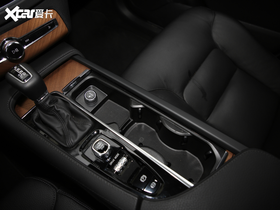 2020֠XC90 T6 \(yn)(dng) 7