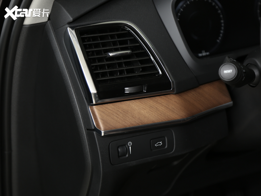 2020֠XC90 Ŀ T6 ݺA 7