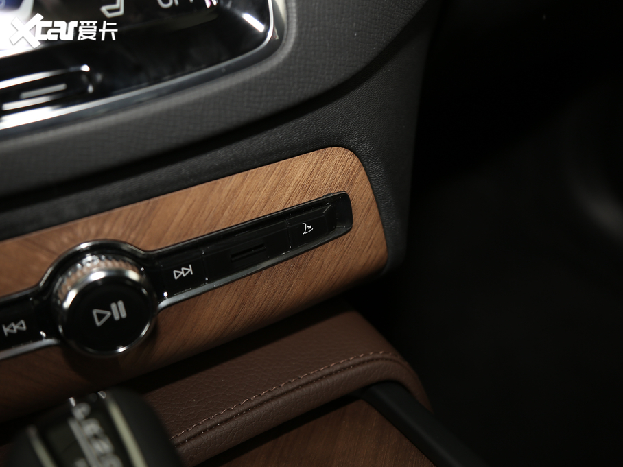 2020֠XC90 Ŀ T6 ݺA 7