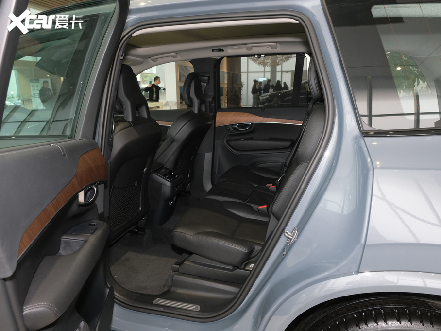 2020���֠���XC90 �Ŀ� T6 �����\�Ӱ� 7��