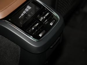 2020Ŀ T6 ݺA 7 п؅^