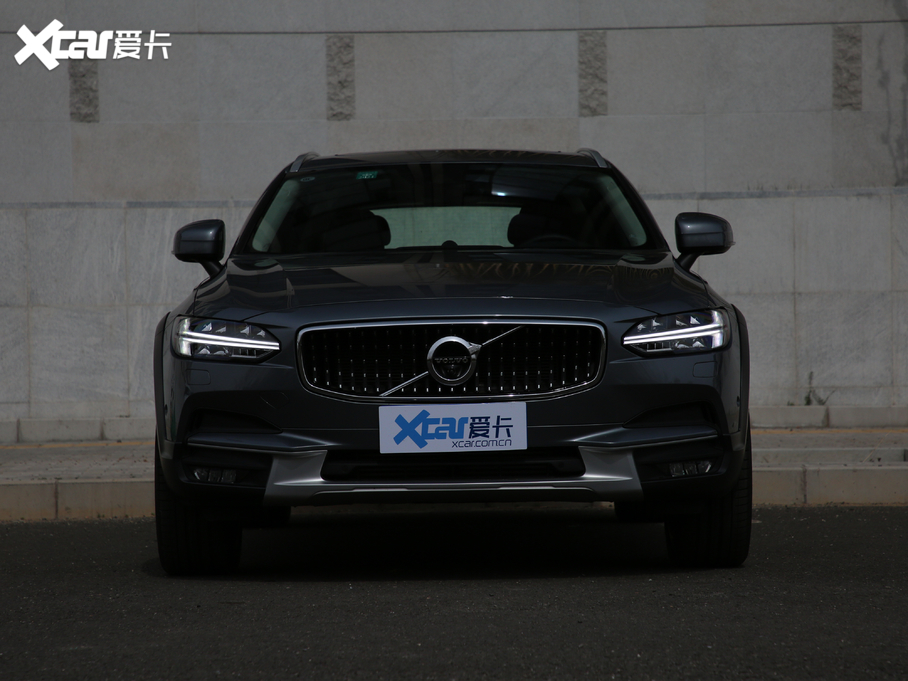 2020֠ V90 T5 AWD 
