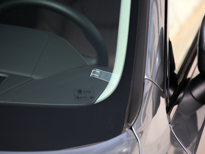 2020T5 AWD  (x)(ji)^