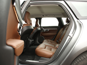 2020款T5 AWD 智尊版 后排空间
