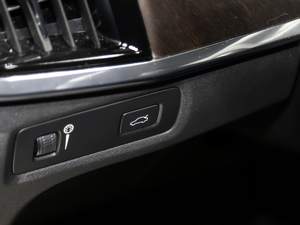 2020Ŀ T5 AWD h п؅^