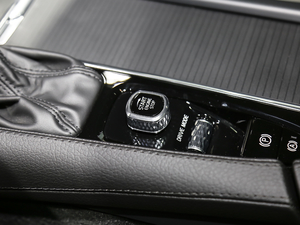 2020Ŀ T5 AWD h п؅^