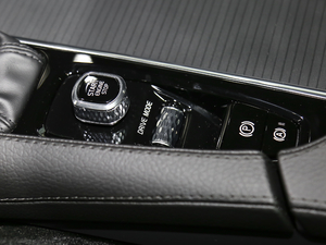 2020Ŀ T5 AWD h п؅^