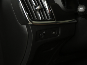 2020Ŀ T5 AWD h п؅^(q)