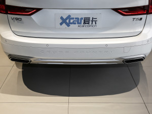 2020款改款 T5 AWD 智尊版 排气管