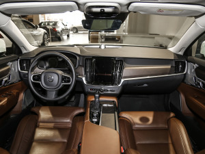 2020款改款 T5 AWD 智尊版 内饰全景
