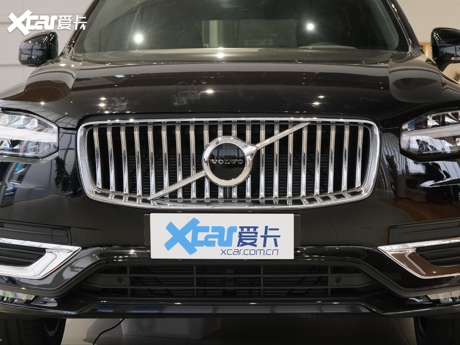 2021���֠���XC90 B5 ���к��A�� 5��