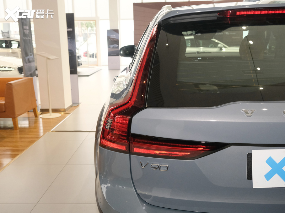 2021֠ V90 B5 AWD 