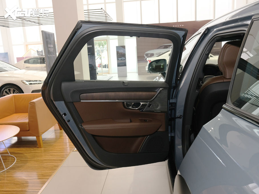 2021֠ V90 B5 AWD 