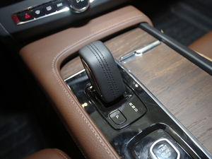 2021款B5 AWD 智远版 换挡杆