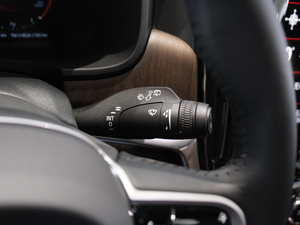 2021B5 AWD  п؅^(q)