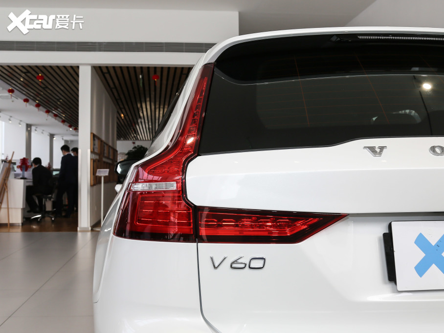 2021֠V60 B5 h\Ӱ