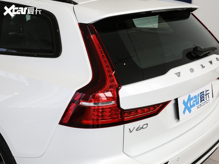 2021֠V60 B5 h\Ӱ