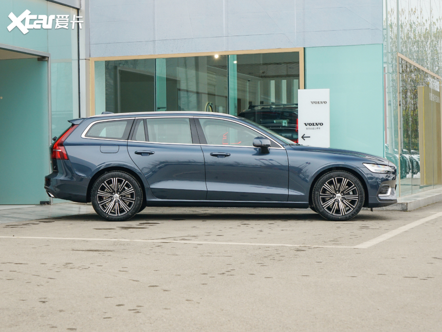 2022֠V60 B5 hA
