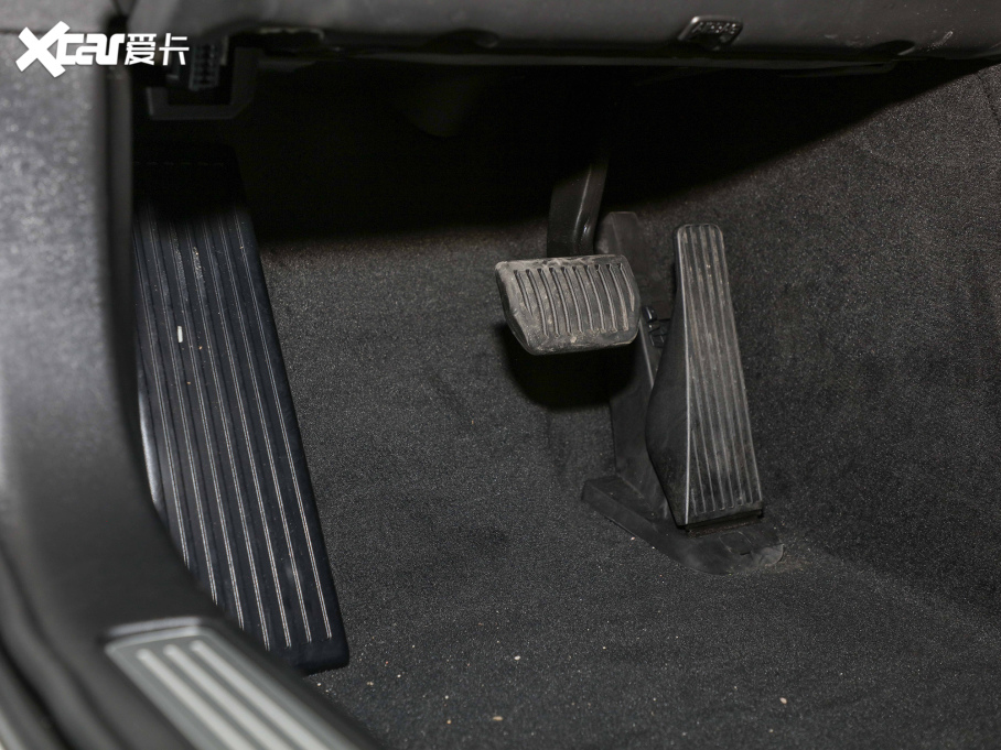 2022���֠��� V90 B5 AWD ���h��