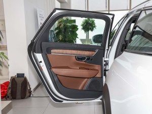 2022款B5 AWD 智远版 左后车门