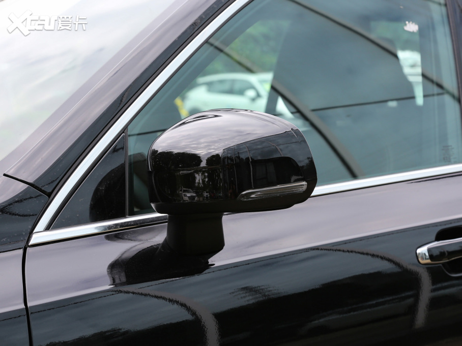 2022���֠���XC90 B5 ���к��A�� 5��