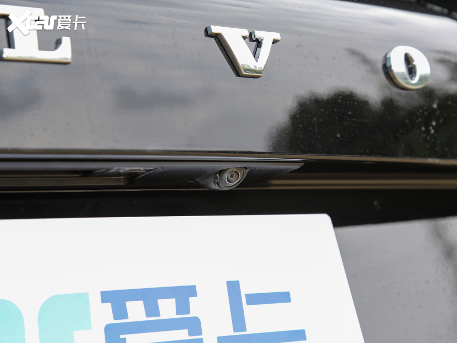 2022���֠���XC90 B5 ���к��A�� 5��