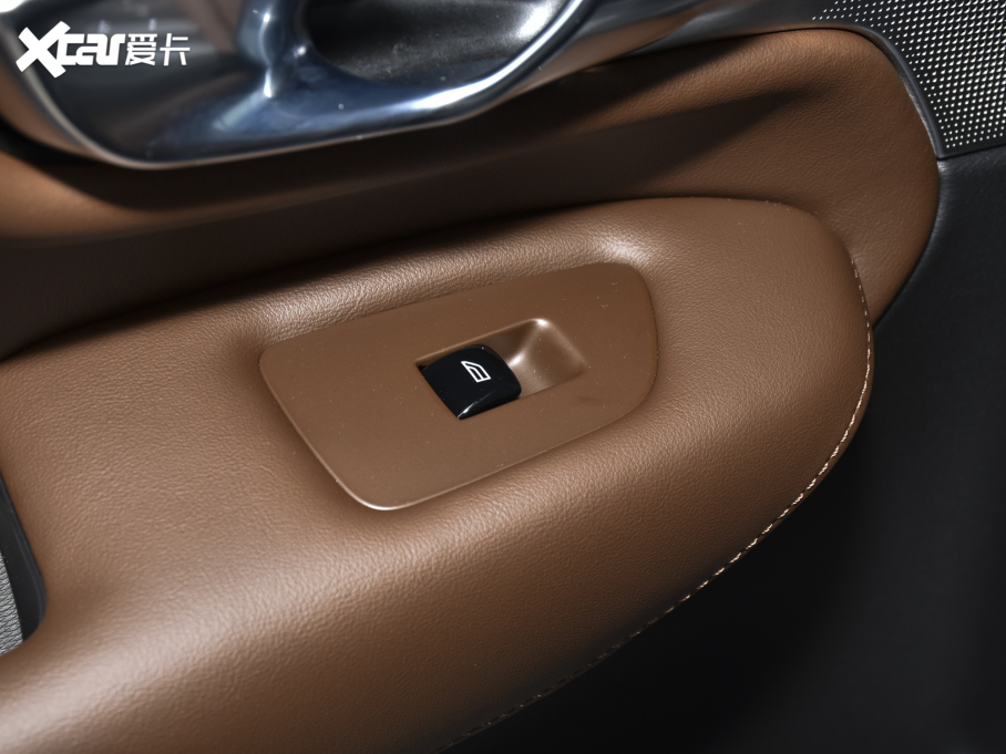 2022���֠���XC90 B6 ���ź��A�� 7��