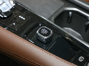 2022Ŀ E T8 A 7 п؅^