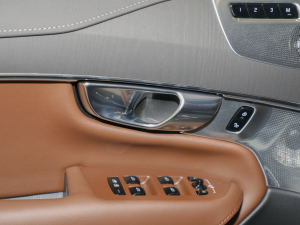 2022Ŀ E T8 A 7 п؅^