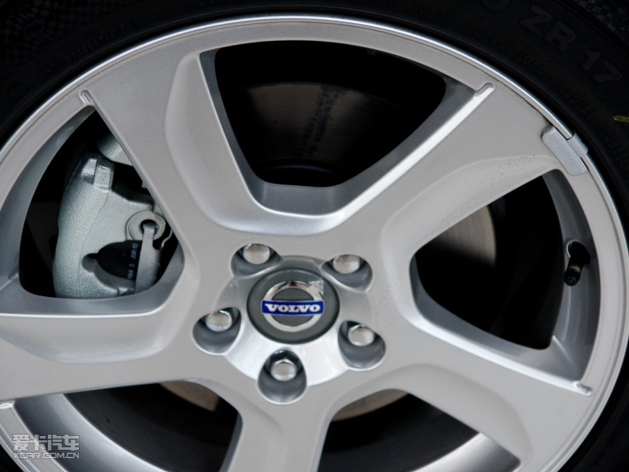 2011֠S60(M(jn)) 2.0T (q)Ű