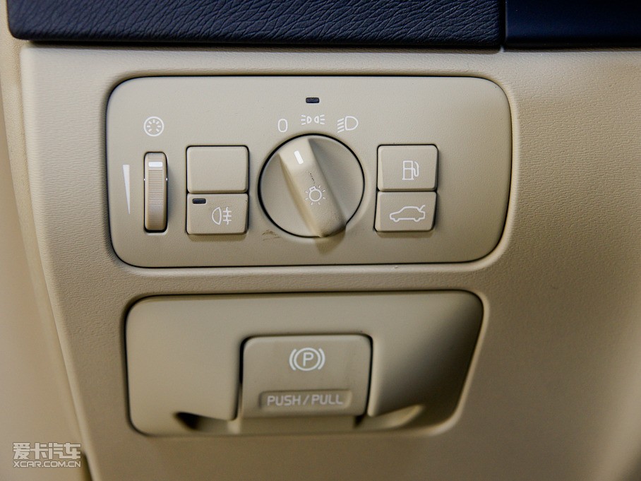 2011֠S60(M(jn)) 2.0T (q)Ű