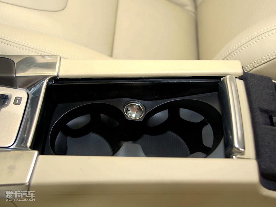 2011֠S60(M(jn)) 2.0T (q)Ű