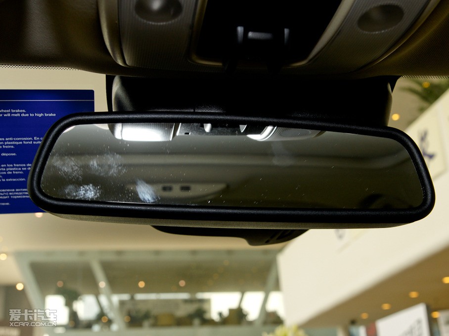 2011֠S60(M(jn)) 2.0T (q)Ű