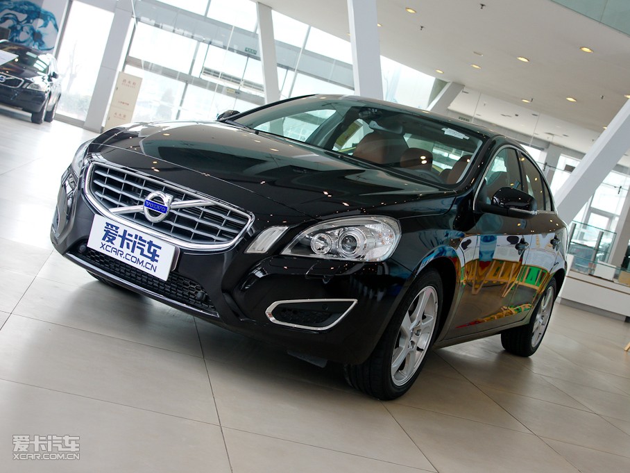 2011֠S60(M(jn)) 2.0T (q)Ű