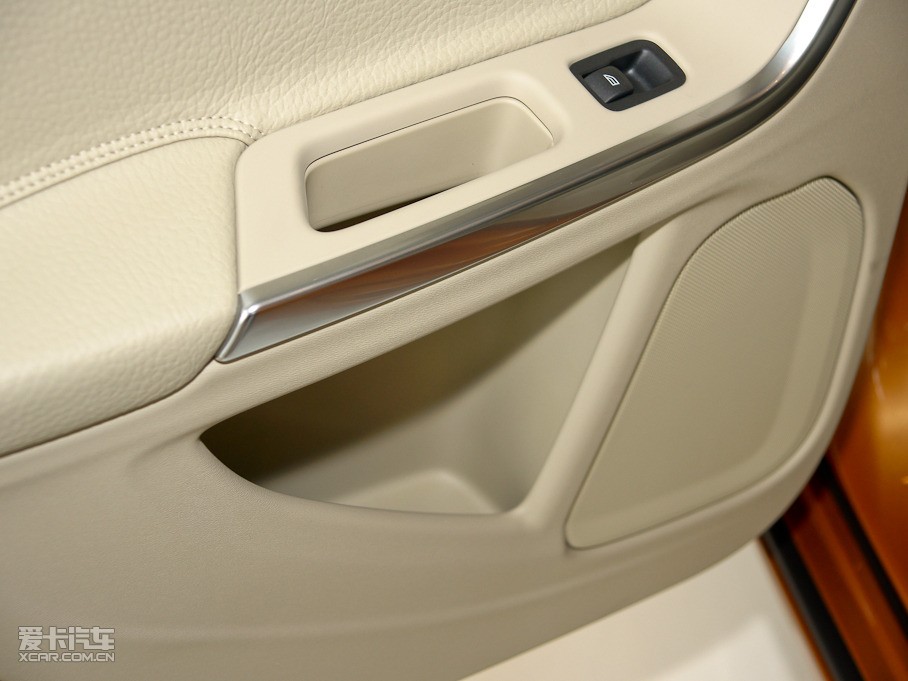 2011֠S60(M(jn)) 2.0T (q)Ű