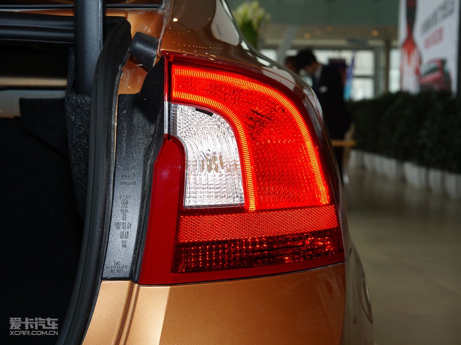 2011֠S60(M) 2.0T (q)Ű