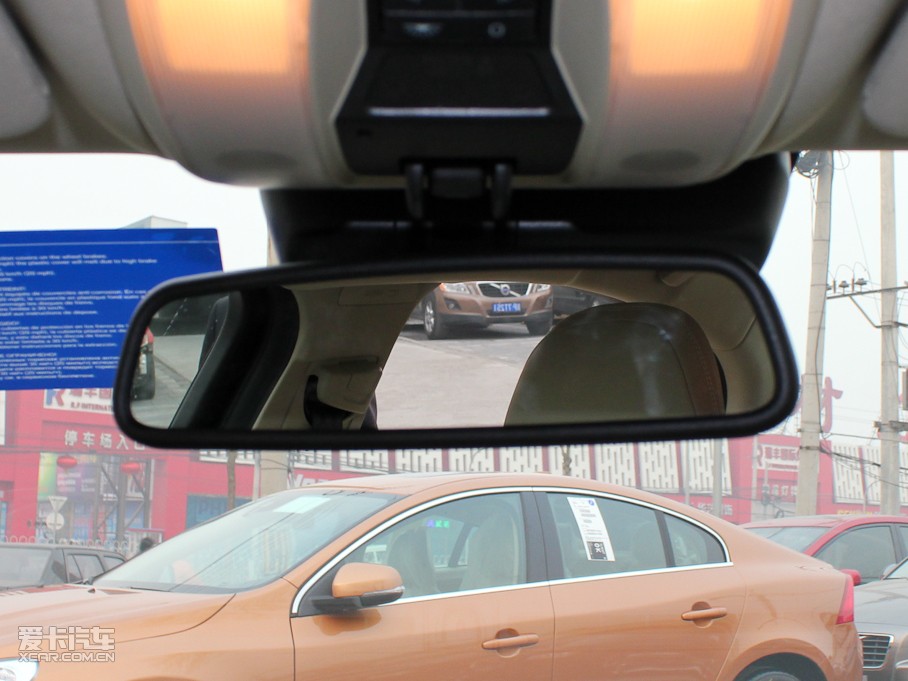 2011֠S60(M) 2.0T (q)m