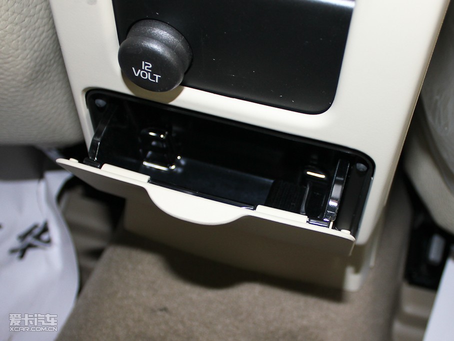 2011֠S60(M(jn)) 2.0T (q)Ű