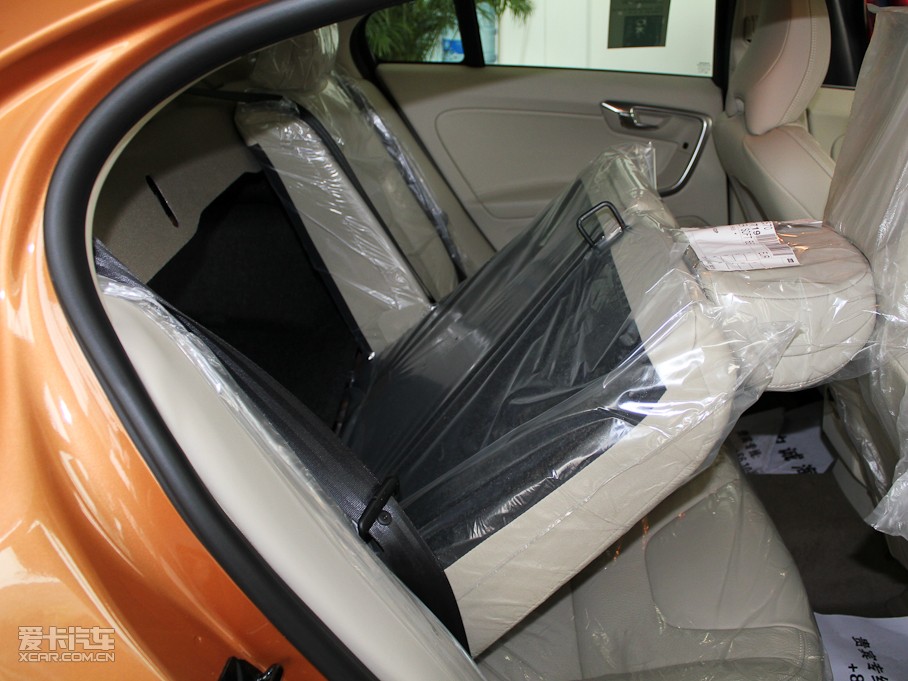 2011֠S60(M(jn)) 2.0T (q)Ű