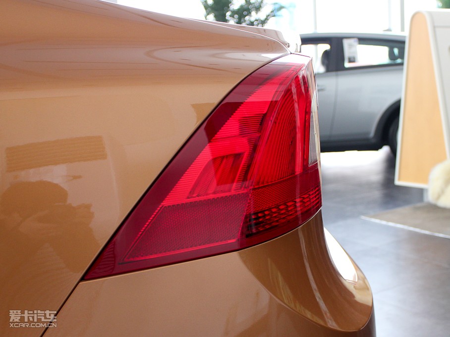 2011֠S60(M) 2.0T Ű