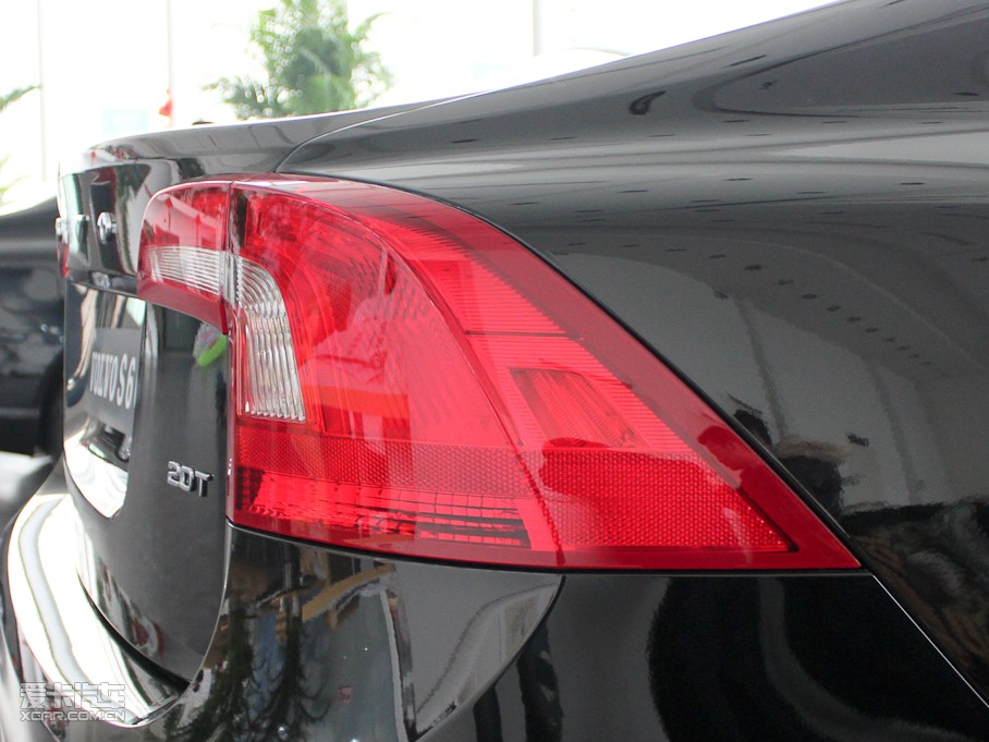 2011֠S60(M(jn)) 2.0T (q)Ű