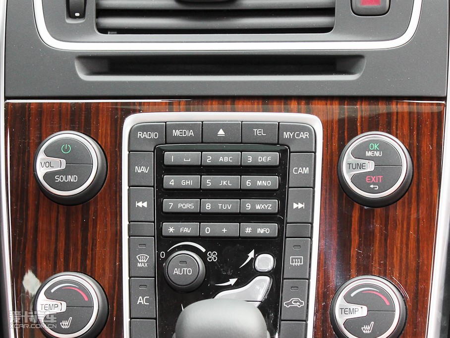 2011���֠���S60(�M��) 3.0L T6 ���(q��)�����